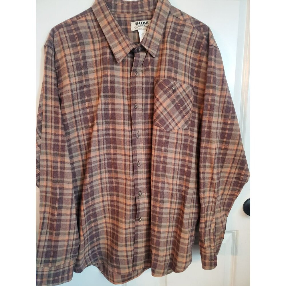 Duke Haband Men's XL Brown/Tan Dress shirt with button closure